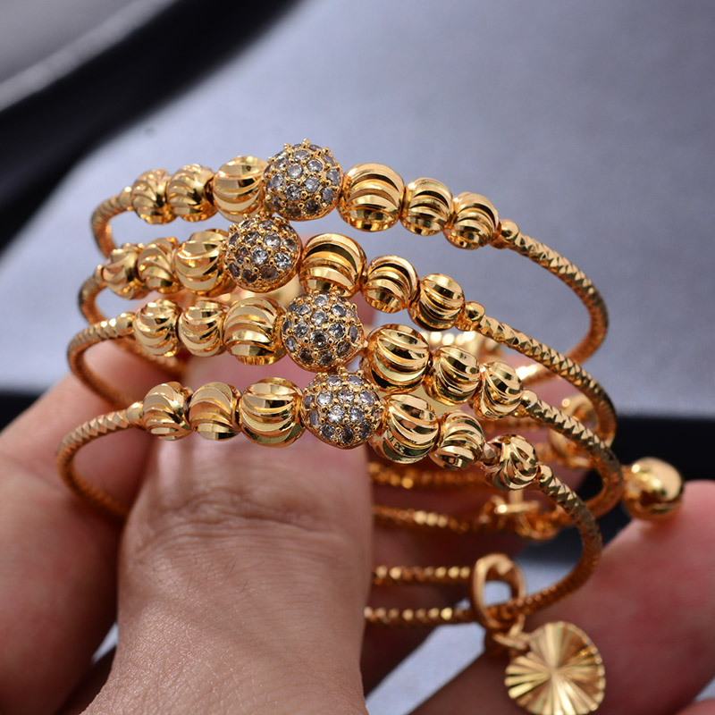 กำไลข้อมือทอง 24K 4 ชิ้น สไตล์ - Ethnic Fashion In Dubai บทวิจารณ์และราคา